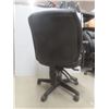 Image 5 : Office Chair With Tilt, Lift, And Swivel