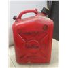 Image 5 : Air Tank With Plastic Diesel Container (No Hoses)