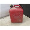 Image 6 : Air Tank With Plastic Diesel Container (No Hoses)