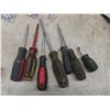 Image 14 : Socket Set Metric, SAE, Screwdrivers, 16" Wiper Blade, 3/4" High Frequency Mounting Kit
