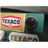 Image 5 : Vintage Texaco Super Chief Battery Radio Novelty AM Transistor Radio