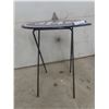 Image 2 : Montreal Canadiens Fold-Up TV Table