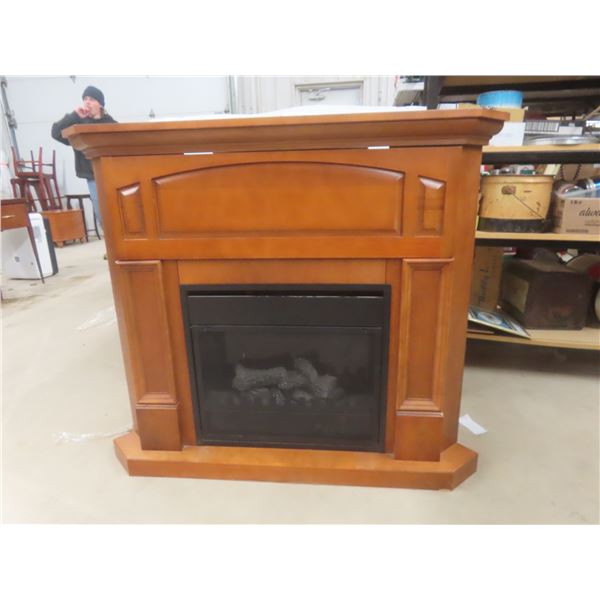 Electric Fireplace Model HEF22 With Wood Surround 40" x 46" x 16" With Remote, 12 Amps