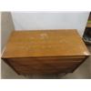 Image 6 : Three-Drawer Dresser 31 1/2" x 36" x 17"