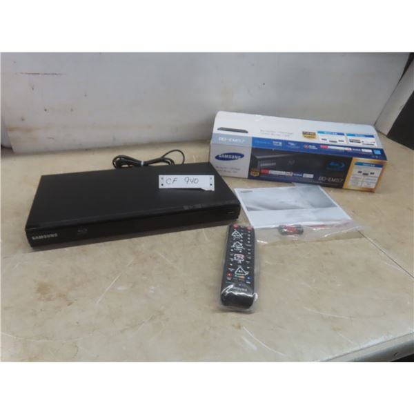 New Samsung Blu-ray DVD Player With Remote and Manual