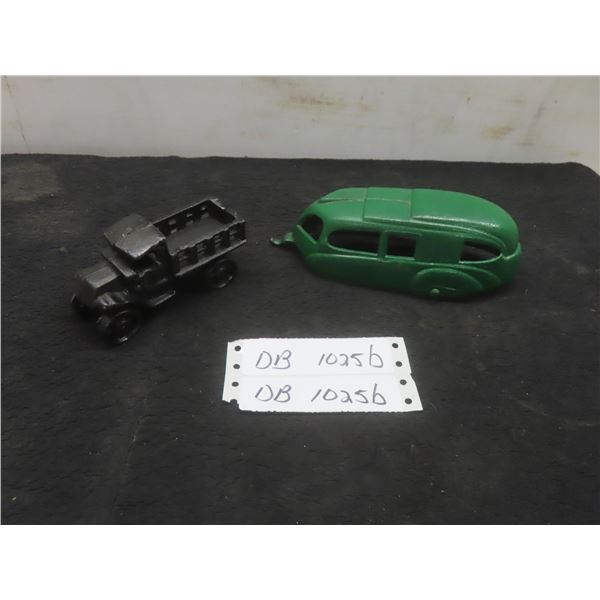 Vintage Wyandotte Toys: Camper 7" x 2" x 3" and Williams Cast Iron Mack Truck 4" x 2 1/4" x 1 1/2" 