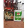 Image 2 : Vintage Oil Cans, Brake Fluid, Linseed Oil, Woods Some With Product