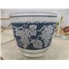 Image 6 : Vintage Jeanette Hellenic Pattern Glass Bowl &  Set of Glasses In Holder, Hazel-Atlas Ice Bucket and