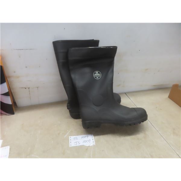 Hardened Steel Toed Rubber Boots Size 11