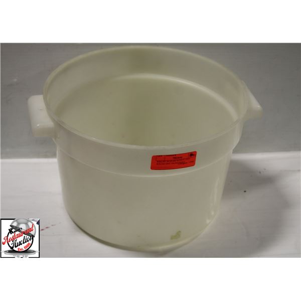 BAILIFF SEIZURE:WINCO 12QT ROUND DRY INGREDIENT