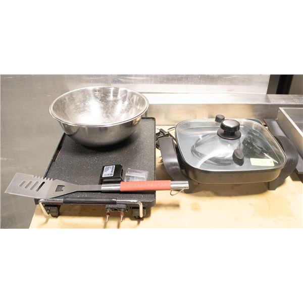 LOT OF 2 RESIDENTIAL GRADE COOKING APPLIANCES