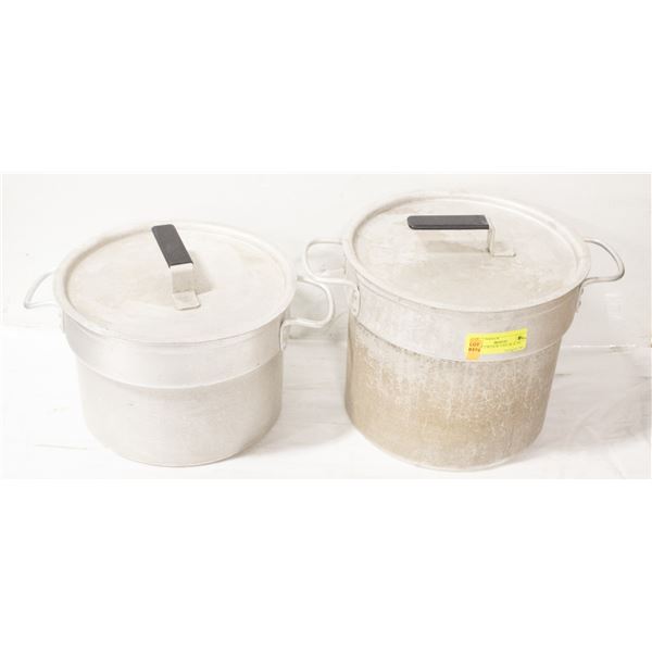 LOT OF 2 POTS W/ LIDS, 8L & 10L