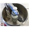 Image 5 : ANKARSRUM 7L STAND MIXER W/ ATTACHMENTS