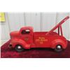 Image 7 : Otaco Minnito Auto Wrecker Pressed Steel Toy Truck, C. 1940s, 16" Long