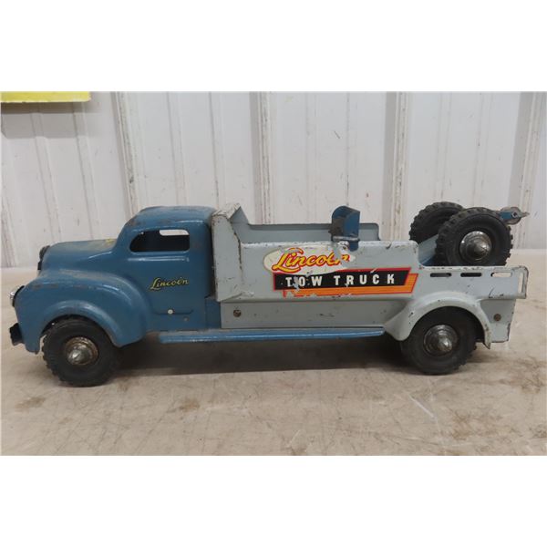 Lincoln Pressed Metal Tow Truck, 15 1/2" Long