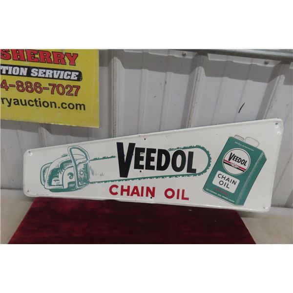 Veedol Chain Oil Metal Tin Sign W/ Chainsaw Graphic, Barker Mfg, C. 1950s–1960s, 32" Up To 12"
