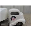 Image 3 : Smith-Miller North Star Metal Tanker Truck & Trailer, Professionally Restored, C. 1940s–1950s
