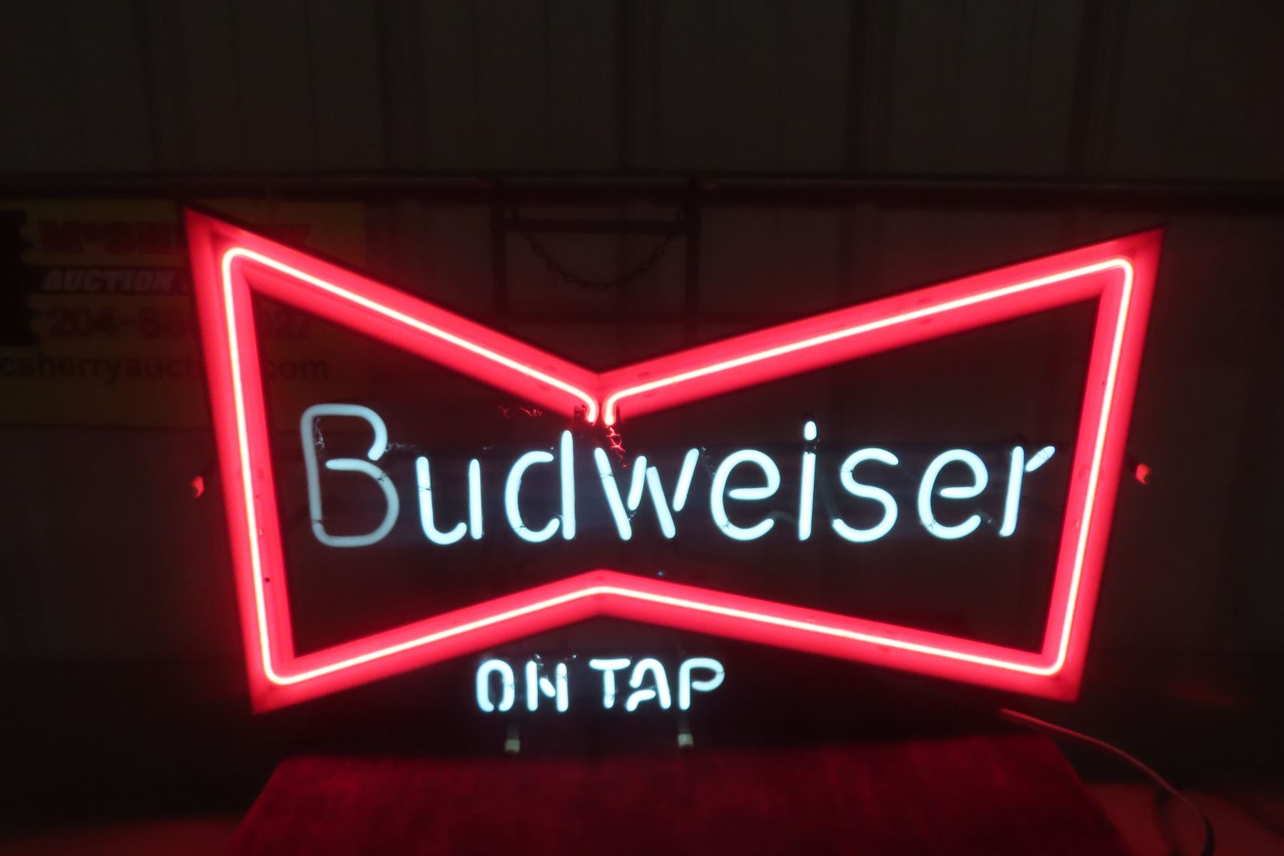 Budweiser On Tap Vintage Neon Sign, Working, 18
