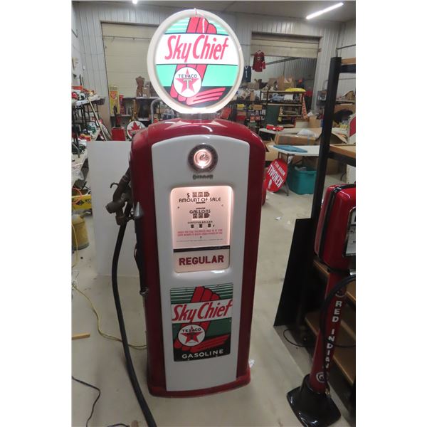 Bennett Texaco Sky Chief Gas Pump, Professionally Restored W/ Brass Time Period Nozzle, Modern