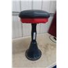Image 7 : 2 Vintage Café Swivel Stools with Cast Base 