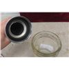 Image 10 : Mobil Oil Quart Oil Bottle with Spout and Cap 