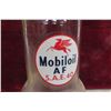 Image 3 : Mobil Oil Quart Oil Bottle with Spout and Cap 