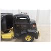 Image 3 : Smith  Miller Vintage Pressed Steel GMC Richfield Tanker Truck