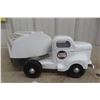 Image 10 : Otaco Minnitoy Winnipeg Supply Tanker Truck and Trailer 