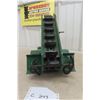 Image 15 : Doepke Model Toys Barber Greene Pressed Steel Bucket Loader 