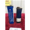 Image 6 : 2 RPM Outboard Oil Quart Cans 