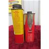 Image 4 : 2 Outboard Motor Oil Quart Cans (1) Veedol, (1) Shell 