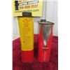 Image 6 : 2 Outboard Motor Oil Quart Cans (1) Veedol, (1) Shell 
