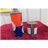 Image 4 : 2 Outboard Oil Cans (1) AC Quart, (1) Humble Pint, Both with Product. 