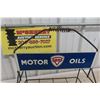 Image 2 : Service Station Carry 6 Bottle Oil Rack Fina with 1 Quart Oil Bottle 