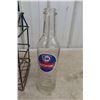 Image 6 : Service Station Carry 6 Bottle Oil Rack Fina with 1 Quart Oil Bottle 