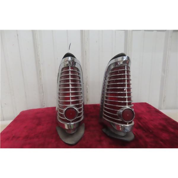Set of Two 1961-64 Lincoln Continental Tail Lights and Assembly 