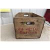 Image 5 : Drewrys Ale Wood Crate with Mountie Drinking + Horse 18 1/2'' x 