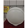 Image 2 : Gas Bowser Globe - Milk Glass