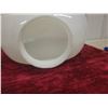 Image 5 : Gas Bowser Globe - Milk Glass