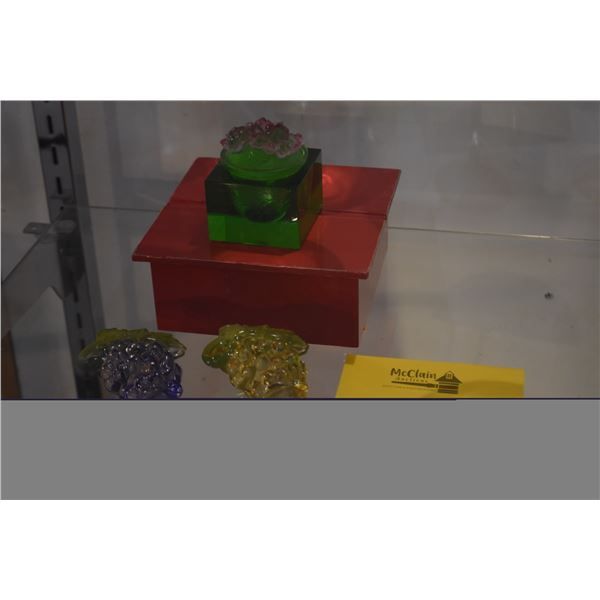 LIULI GONG FONG CRYSTAL BOX W/FLOWERS & 2 MIKASA WINE STOPPERS W/GRAPE MOTIF (3 PCS)