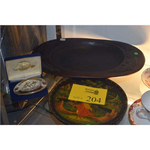 MIXED LOT: RODEO BELT BUCKLE, RUSSIAN HAND PAINTED PLATES & LACQUER SERVING BOWL (3 PCS)