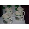 Image 8 : MIXED LOT: COPELAND SPODE CHRISTMAS TREE CHINA, VINTAGE LUMINARC EMERALD GREEN WINE GLASSES & GREEN 