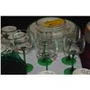 Image 9 : MIXED LOT: COPELAND SPODE CHRISTMAS TREE CHINA, VINTAGE LUMINARC EMERALD GREEN WINE GLASSES & GREEN 