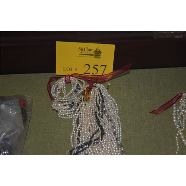 MIXED LOT: PEARL BRACELETS (3) & NECKLACES (8) (11 PCS)