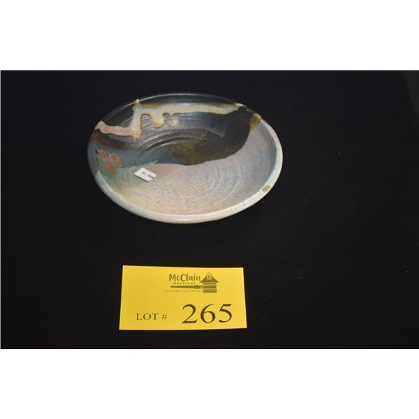 HIGA PLATE: LIGHT BLUE & WHITE (7 1/2" X 1 1/2")