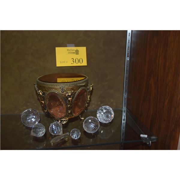 JEWELRY CASKET & ASSORTED CRYSTALS (8 PCS)