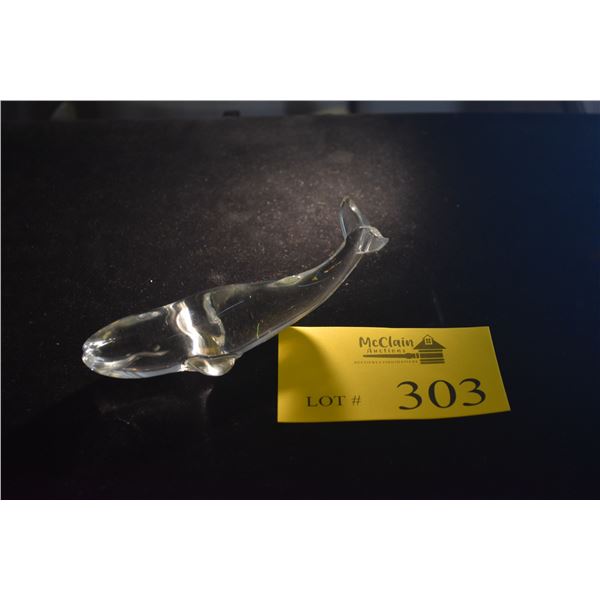 BACCARAT CRYSTAL HUMPBACK WHALE (SMALL CHIP ON TAIL)