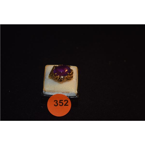 18K AMETHYST & DIAMOND RING (TESTED) (9.4 GTW)