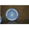 Image 9 : COLLECTION OF WEDGWOOD VASES, PLATES, TRAYS & CREAMER (7 PCS)