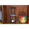 Image 2 : 1930'S GUMBALL MACHINE & 1940'S HULL BLUSHING APPLE COOKIE JAR (2 PCS)